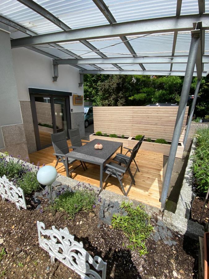 Alblounge Vip Appartement Neuffen Exterior photo
